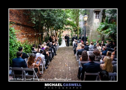 Read more about the article Wedding at the Pharmacy Museum and Bourbon Vieux – Katie & Andrew