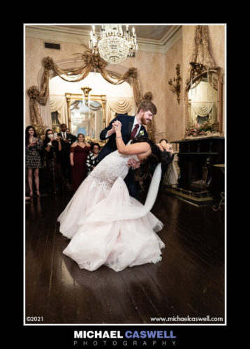 Read more about the article Sonya & Zach’s Wedding at House of Broel