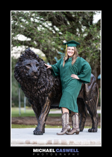 Read more about the article Caroline’s Graduation Portrait at Southeastern Louisiana University
