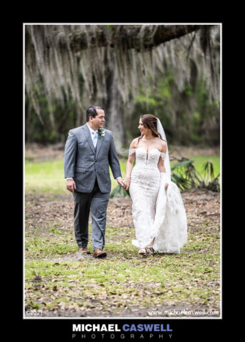 Read more about the article Kelly & Patrick’s Intimate Wedding at Fontainebleau State Park