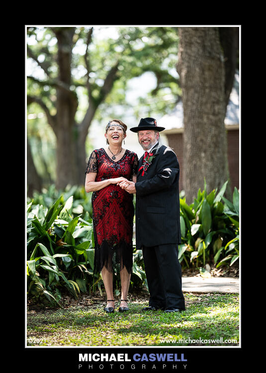 Read more about the article Pamela & Marc’s Elopement at Burgundy House