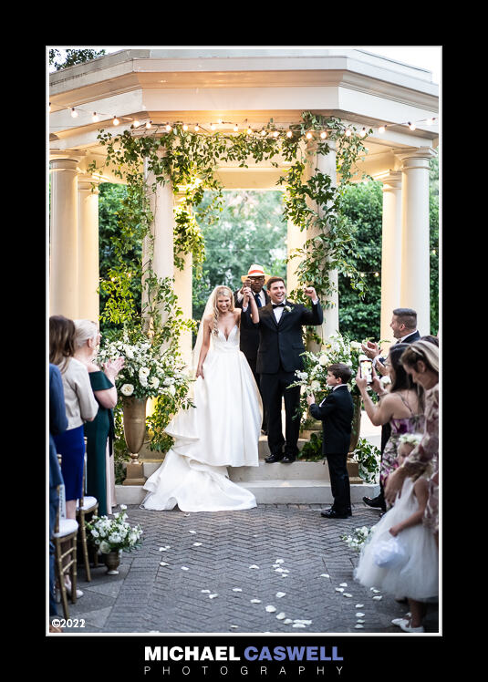 Read more about the article Helen & Kevin’s Wedding at the Elms Mansion
