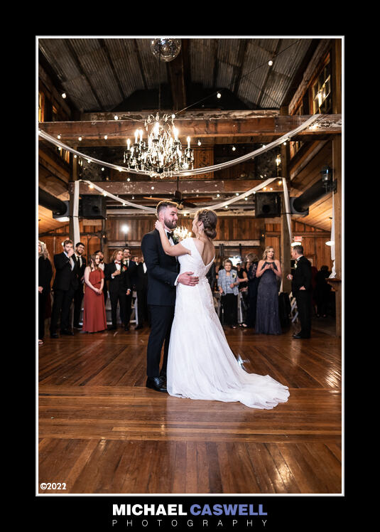 Read more about the article Mia & Denim’s Wedding at the Barn of Pearl River